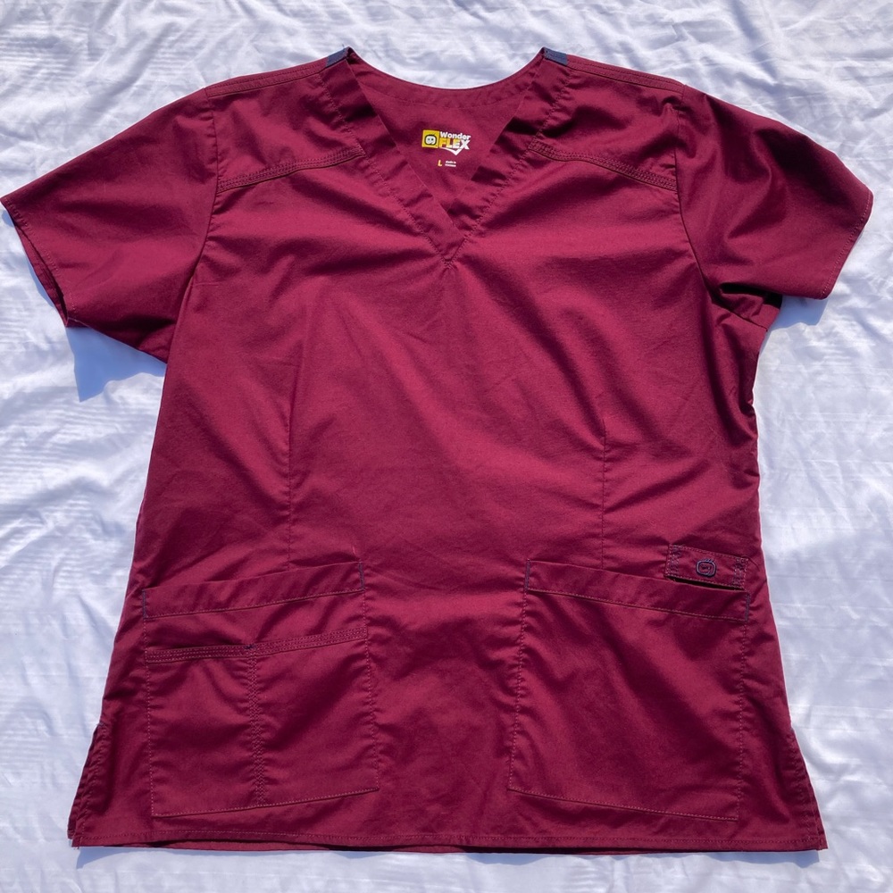 Women’s Wonder Wink Flex Scrub Top Large